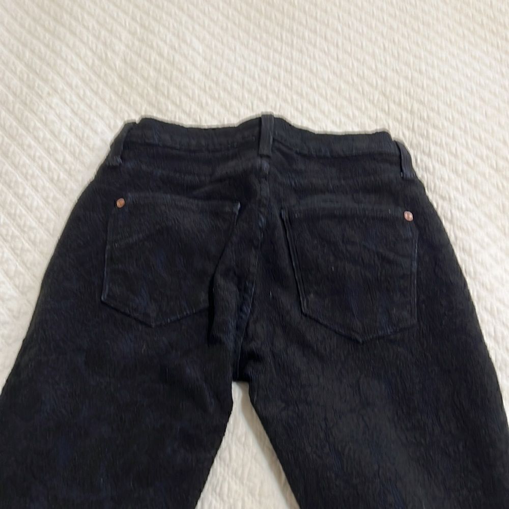 James Jeans Floral Pattern Jeans Size 0-2 - Picture 4 of 5